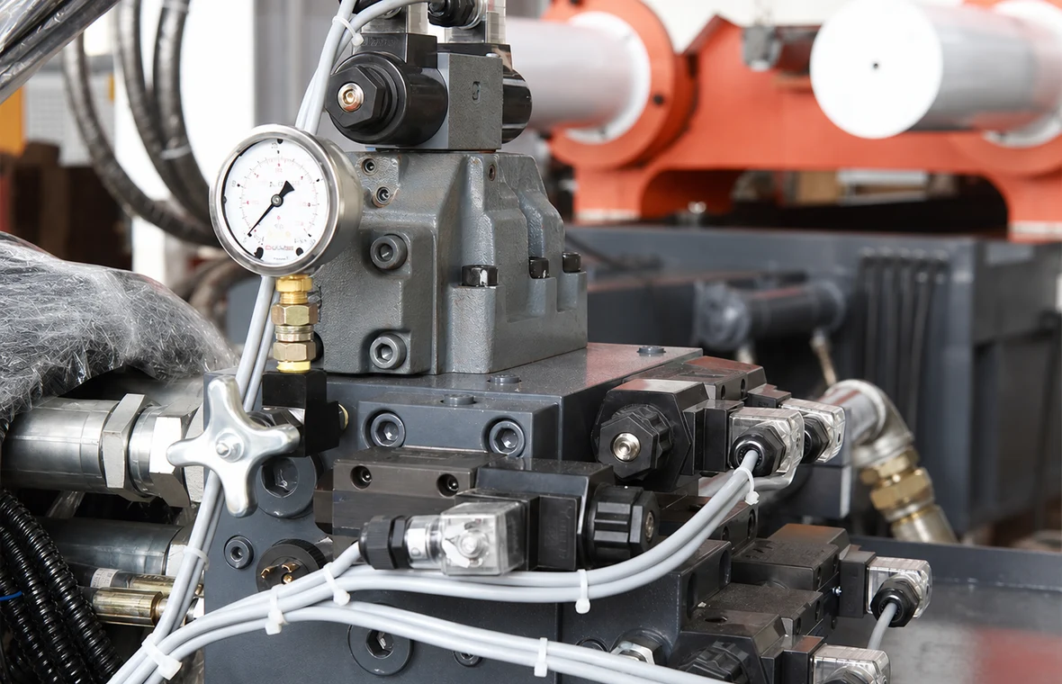 Heavy cold chamber die casting machine pressure control valve, gauge, solenoids, wiring, and fittings without Chinese labels